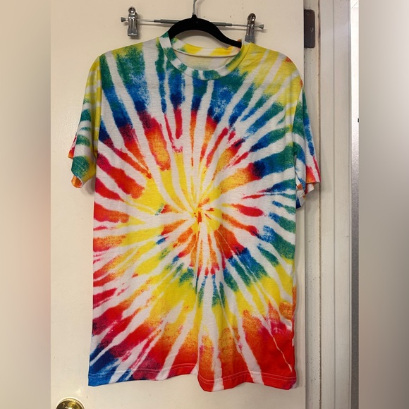 Large Multi-Color Rainbow Tie-Dye T-Shirt Unisex Hippie Beach Vibes - Picture 1 of 5